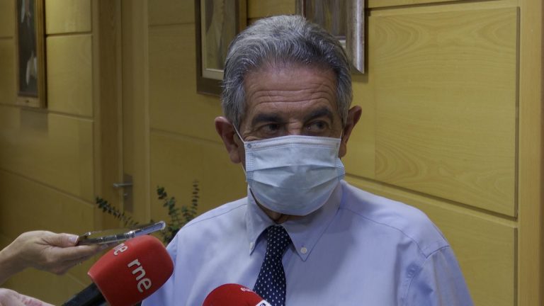 Cantabria suma 87 nuevos casos de Covid y supera el millar de activos