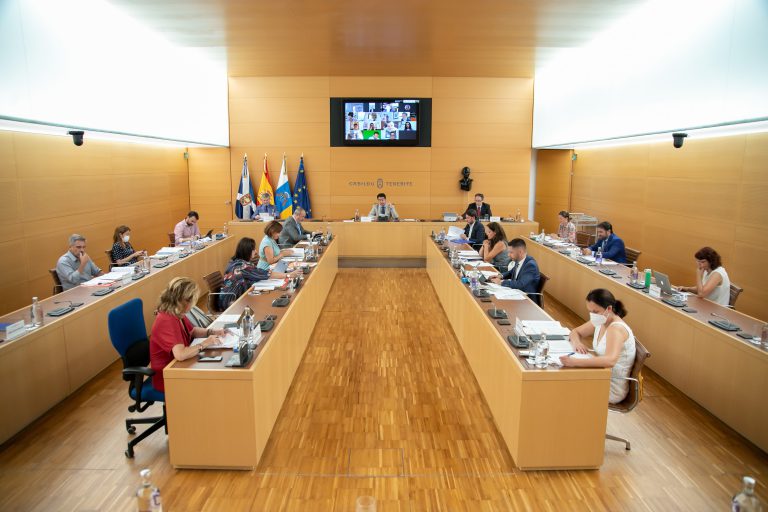 El Cabildo implanta la videollamada como canal permanente de atención ciudadana