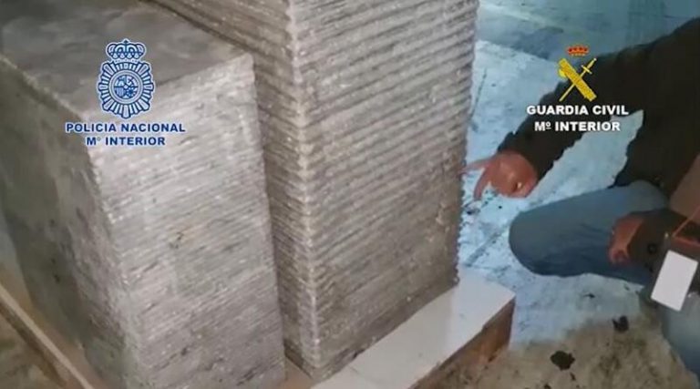 Diez detenidos de una red que mandaba droga a Suecia a través de dobles fondos de camiones y cajas de galletas