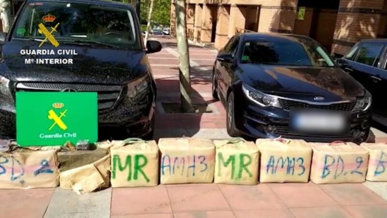 La Guardia Civil desmantela en Madrid una organización dedicada al tráfico de hachís que utilizaba vehículos VTC