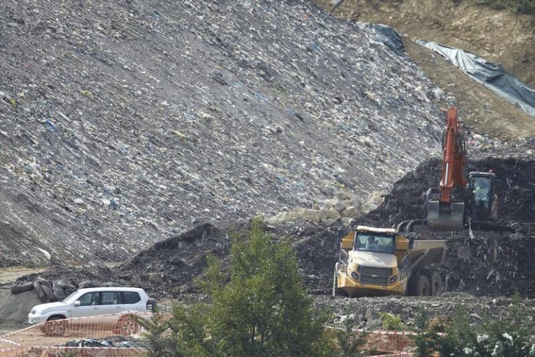 Localizan en Zaldibar objetos personales de uno de los trabajadores
