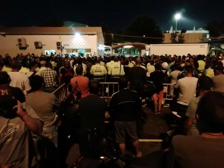 Trabajadores de la industria auxiliar del metal en Cádiz vuelven al trabajo tras una semana de paros