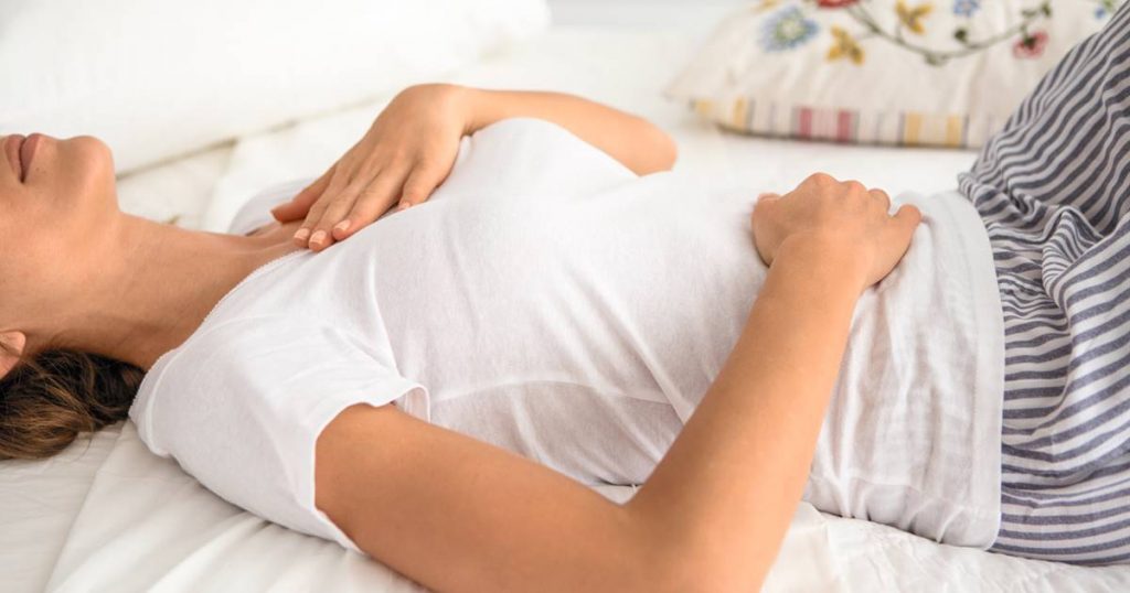 Remedios para acabar con la orquesta sinfónica de los ronquidos de tu pareja 9 inhalador-pareja-ronquidos