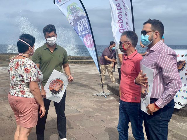 Alcalde y concejales en la presentación