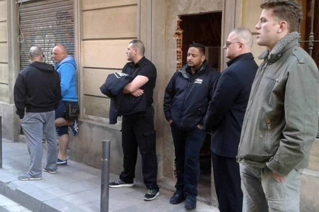 Así funcionan las empresas para echar okupas: qué cobra, cómo actúan…