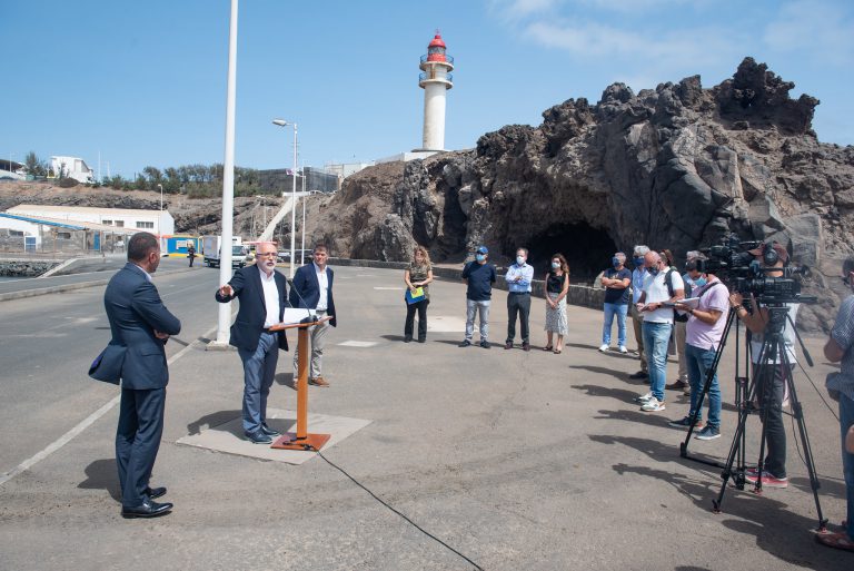 El Cabildo invertirá 1,6 millones en el Puerto de Taliarte para explotar su potencial pesquero, científico y deportivo