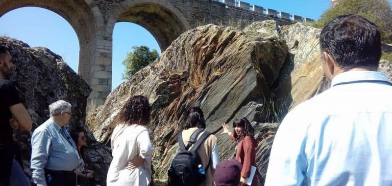 Exposición de los yacimientos rupestres de Siega Verde y Vale do Coa en Cantabria