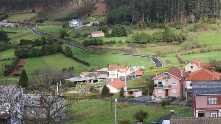 Localizan unos restos óseos humanos en Cerdido (A Coruña)
