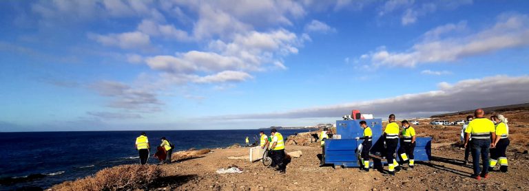 Ayuntamiento y Costas proceden al desalojo de 34 asentamientos ilegales entre La Mareta y Los Abrigos