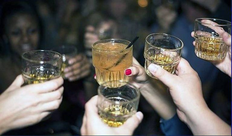 Ciudadanos propone ayudas al ocio nocturno y sanciones más duras para favorecer su apertura segura