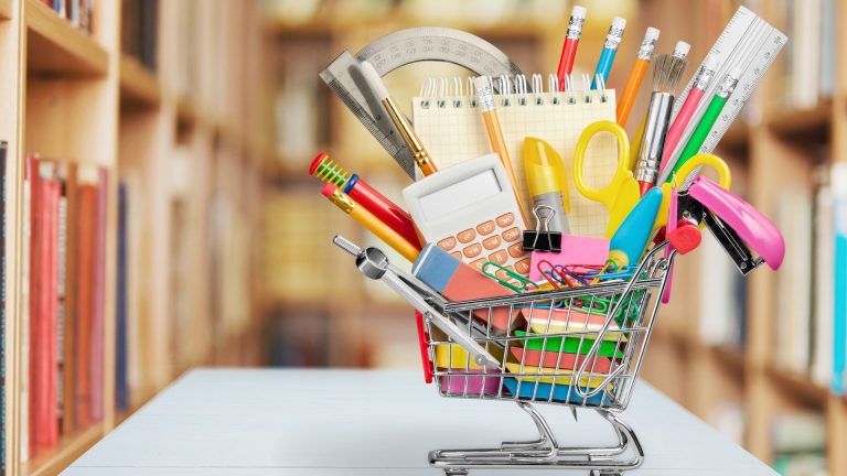 Barcelona ofrece 74 equipamientos y 159 exteriores a centros educativos para uso escolar