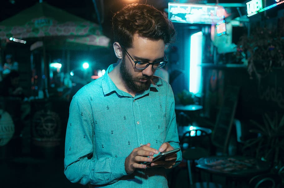 Qué es HiSuite 6 cellphone electronics man mobile phone