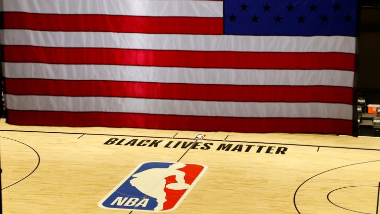 La NBA seguirá adelante tras el boicot por la protesta contra el racismo