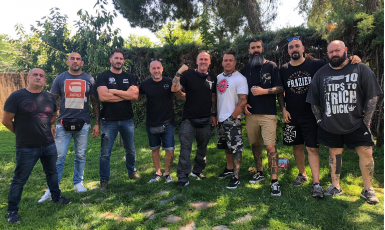 Así funcionan las empresas para echar okupas: qué cobran, cómo actúan…