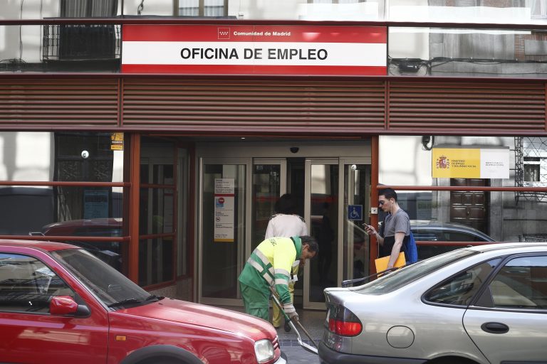 Sólo 3 de cada 10 españoles trabajaron durante el segundo trimestre