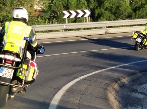 Sucesos.- Guardia Civil intercepta en Guadalajara al conductor de un camión que cuadruplicaba la tasa de alcohol