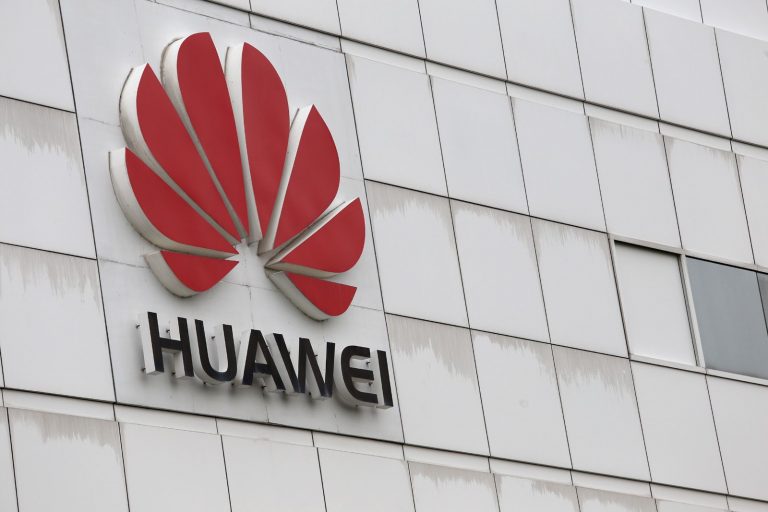 Estados Unidos intensifica las presiones sobre el gigante chino Huawei y añade a la lista negra a otras filiales de la compañía