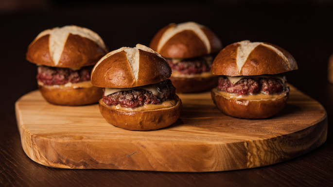 Así es el restaurante Leña de Dani García