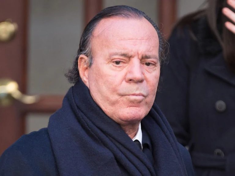 Julio Iglesias no es el único en 'echar una canita al aire'. Famosos con hijos secretos que dan de qué hablar