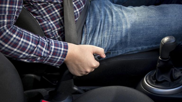 Fallece un anciano en Jaén atropellado por su propio coche