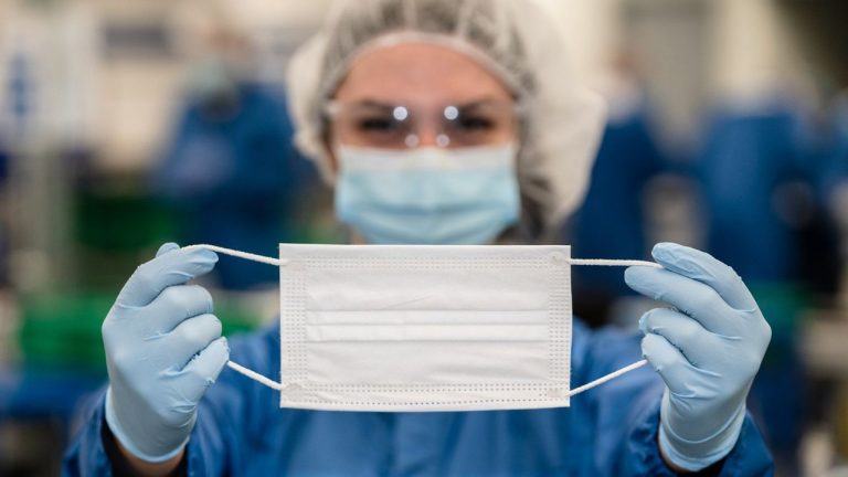 Mascarillas para todos... y el porqué no son obligatorias en los platós de televisión