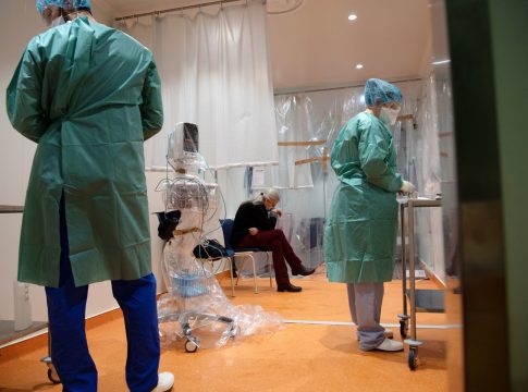 merlin_170400345_d4d71c2c-c866-4ad2-981c-1a50d5d1d82c-mobileMasterAt3x