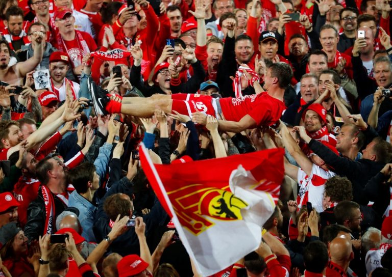 Unión Berlín quiere tests masivos de coronavirus para sus aficionados para llenar su estadio