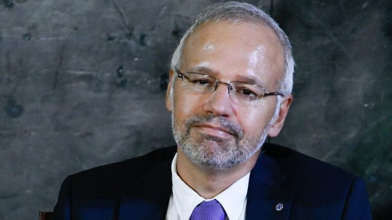 Martínez-Sellés es el nuevo presidente del Colegio de Médicos de Madrid