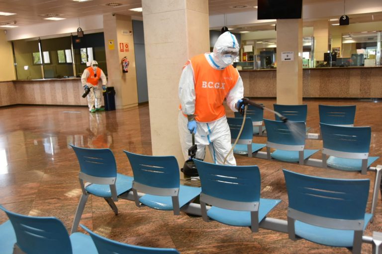 Canarias suma 219 positivos y los casos activos crecen hasta 4.426