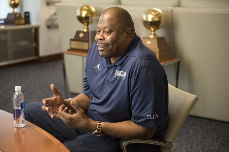 Patrick Ewing recibe el alta hospitalaria tras su positivo por coronavirus