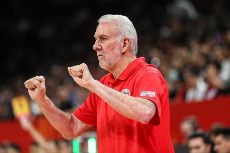 El seleccionador estadounidense de Baloncesto critica duramente a Trump