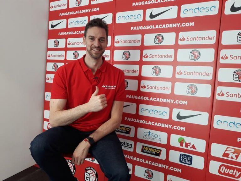 Pau Gasol no piensa en el futuro mientras se recupera de la lesión