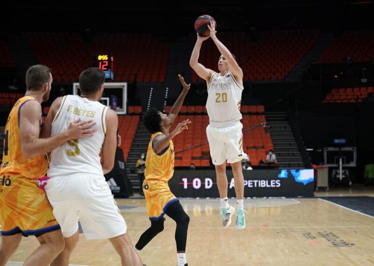 El Real Madrid, con altibajos, derrota al Herbalife Gran Canaria por 91-73