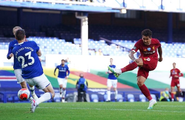 El Liverpool mira a Stamford Bridge para alzar la Premier