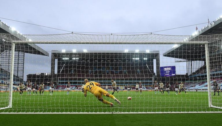 Premier League admite decisiones incorrectas del VAR en la misma jornada