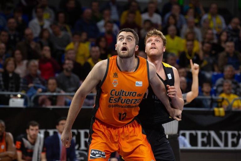 El pívot Mike Tobey firma dos temporadas más con Valencia Basket