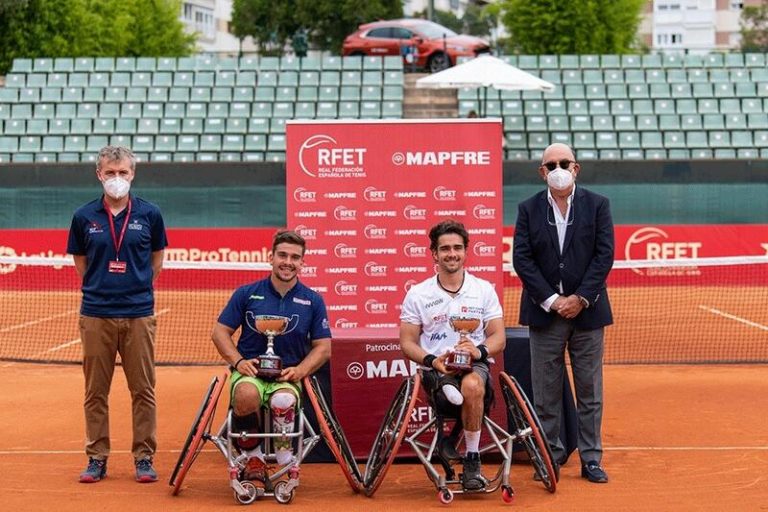 Martín de la Puente, campeón de la Liga Mapfre de tenis en silla