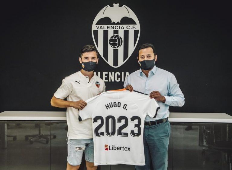 El Valencia renueva al canterano Hugo Guillamón hasta 2023