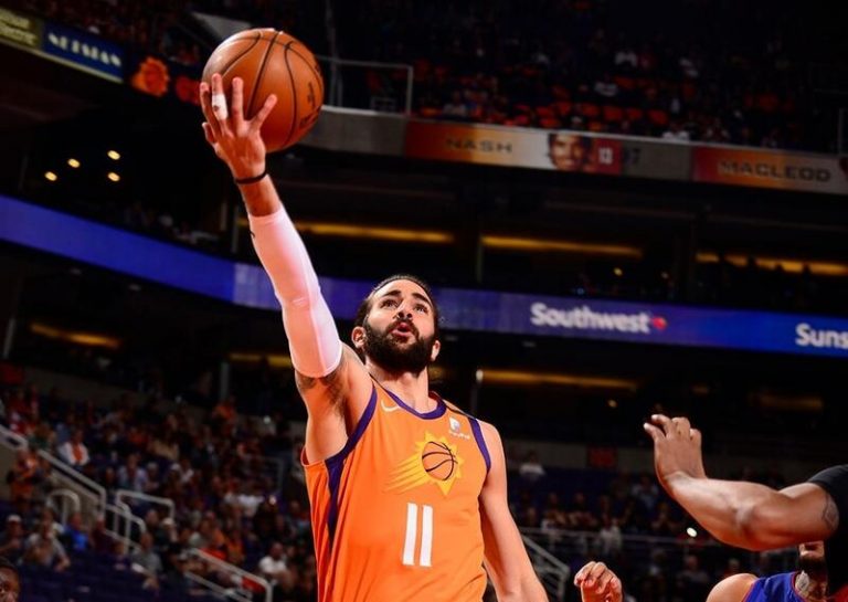Ricky Rubio guía a los Suns en un agónico triunfo ante los Clippers