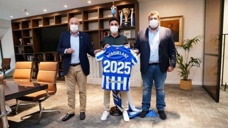Martin Merquelanz renueva con la Real Sociedad hasta 2025