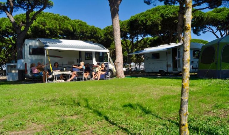 Los campings, sin apenas extranjeros, logran una ocupación media del 65% este verano