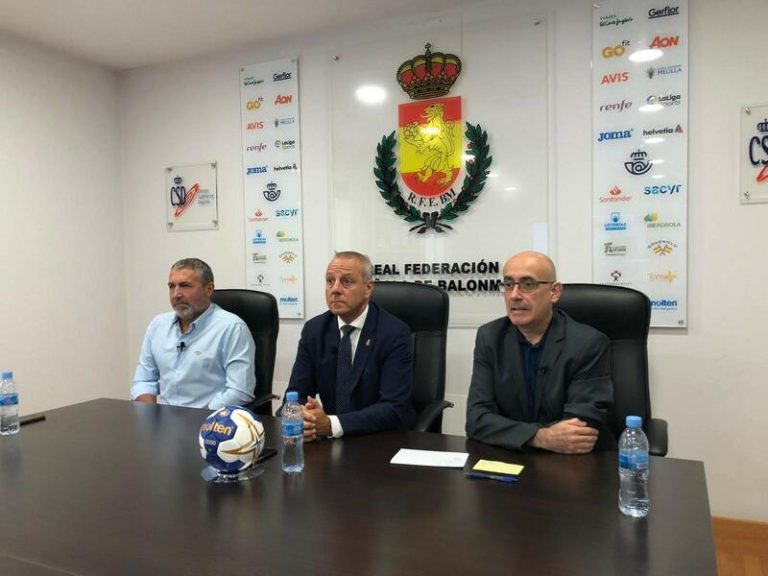 Los seleccionadores Jordi Ribera y Carlos Viver, renovados hasta 2024