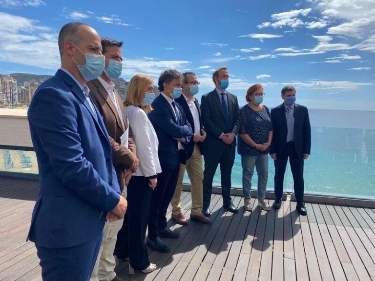 Turismo espera cerrar un acuerdo para ampliar los ERTE en su sector