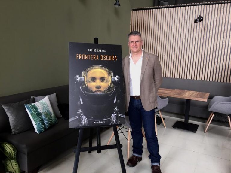 Sabino Cabeza gana el Premio Minotauro con la novela 'Frontera oscura'
