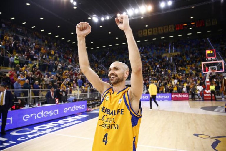 El Monbus Obradoiro firma a Albert Oliver, de 42 años, por dos meses