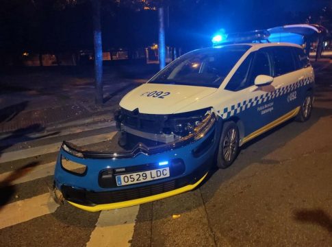 Herida una policía en Pamplona tras impactar contra su coche un vehículo a la fuga Herida una policía en Pamplona tras impactar contra su coche un vehículo a la fuga
