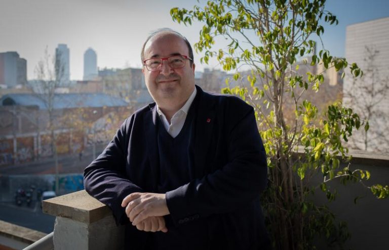 Iceta lamenta que la educación no sea prioritaria en Cataluña: 