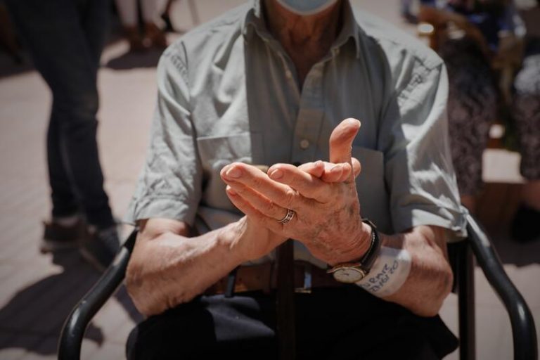 Convocan mañana un minuto de silencio en las residencias de toda España