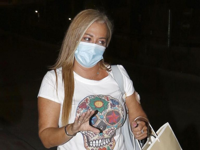 Belén Esteban, pletórica tras vender la casa de Toño Sanchís, el 'repre' que le 