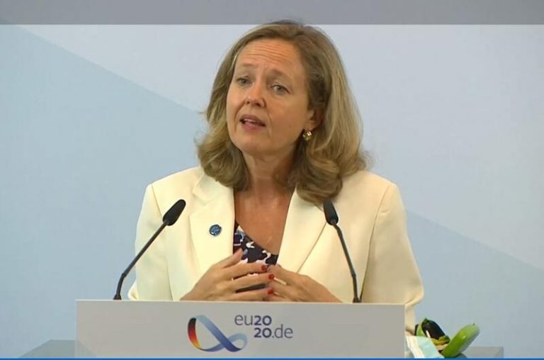 Calviño mantiene que el PIB crecerá más del 10% en tercer trimestre pero admite esperar un camino 